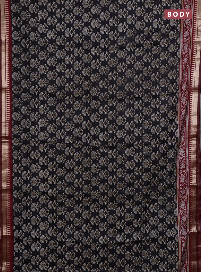 Semi maheshwari cotton saree black and maroon with floral butta prints and zari woven border