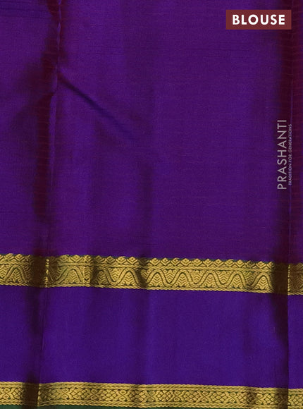 Pure kanchipuram silk saree red and dual shade of violet with allover stripe pattern and rettapet zari woven border