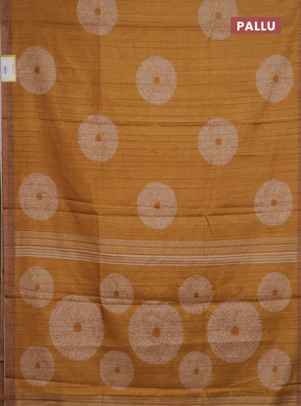 Semi tussar saree mustard yellow with shibori butta prints and simple border