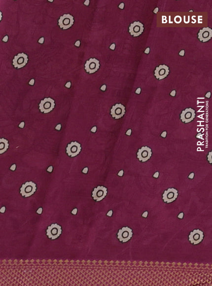 Mul cotton saree sap green and dark pink with kalamkari prints and zari woven border