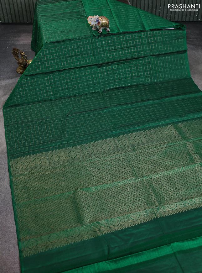 Pure kanchipuram silk saree green with allover zari checked pattern in borderless style