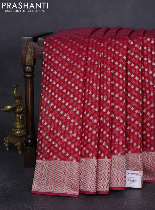 Banarasi silk cotton saree reddish pink with allover thread & zari woven buttas and thread & zari woven border
