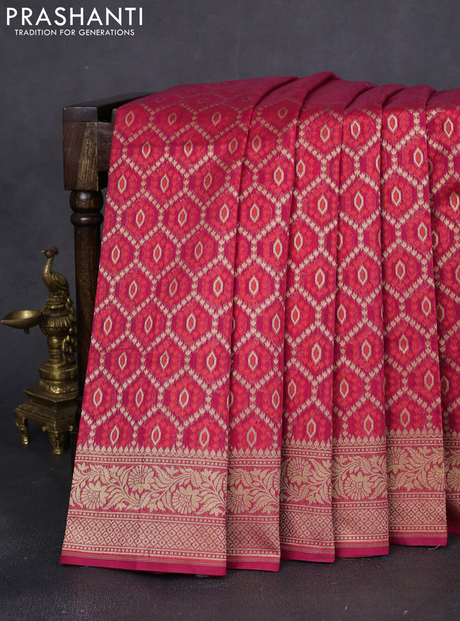 Banarasi silk cotton saree pink with allover thread & zari woven buttas and zari woven border