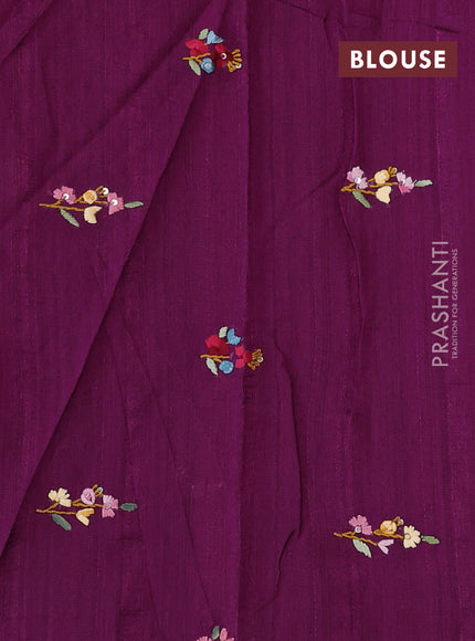 Semi tussar saree purple with embroided buttas and embroidery pallu