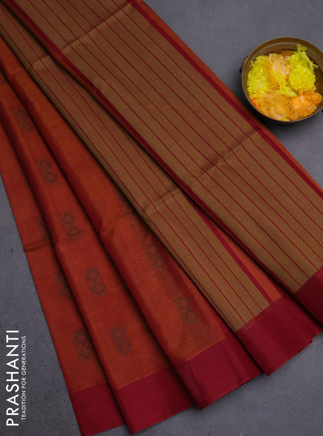 Kora silk cotton saree dual shade of rust and maroon with thread woven buttas and simple border