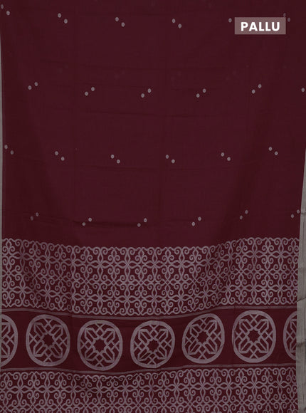 Bengal soft cotton saree maroon and beige with thread woven buttas and piping border
