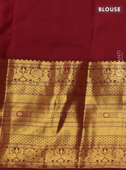 Pure kanchipuram silk saree pastel pink and maroon with zari woven buttas and long zari woven korvai border