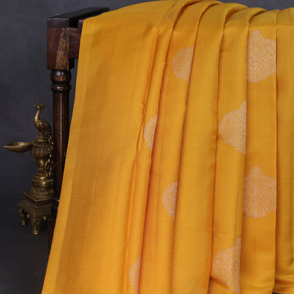 Collection image for: Kora Kanchipuram Silk Sarees