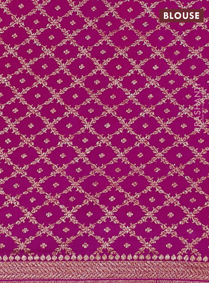 Banarasi crepe saree pink with allover thread & zari geometric weaves and woven border