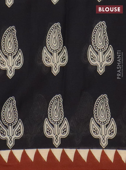 Jaipur cotton saree black and rust shade with paisley butta prints and printed border