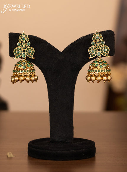 Antique necklace manga pattern with green kemp stones and golden beads hanging