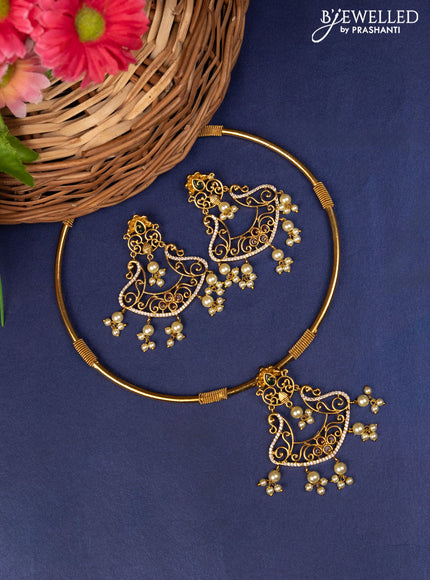 Antique ring type choker with kemp & cz stone and pearl hangings