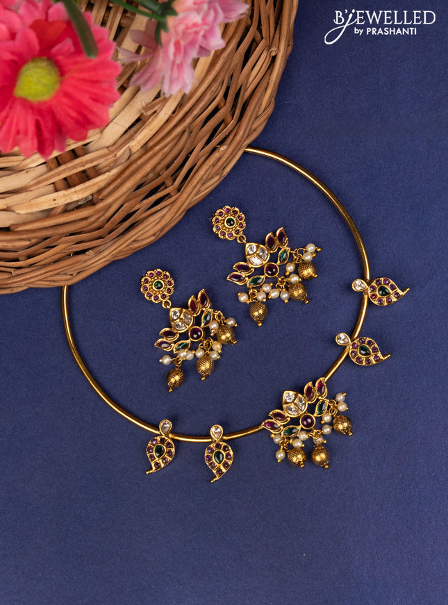 Antique ring type choker floral design with kemp & cz stone and gold beads hangings