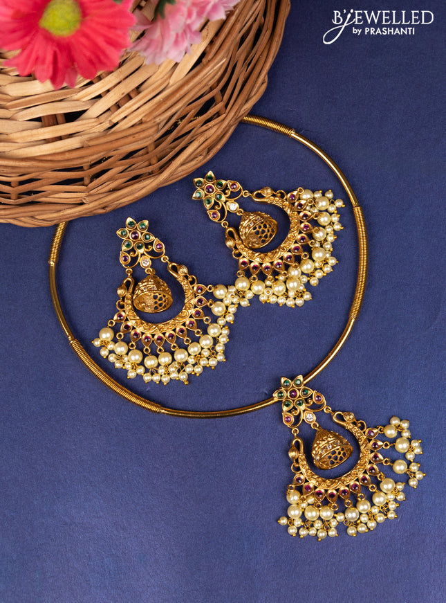 Antique ring type choker with kemp & cz stone and pearl hangings