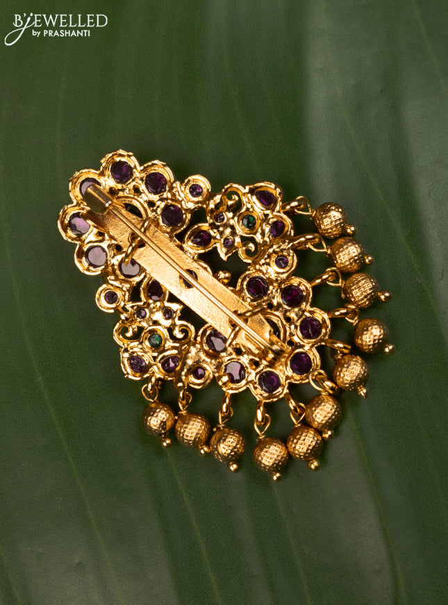 Antique saree pin with kemp stones and golden beads hanging