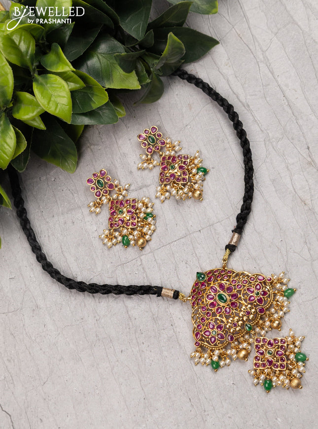 Black thread floral design necklace with kemp stone and pearl hangings