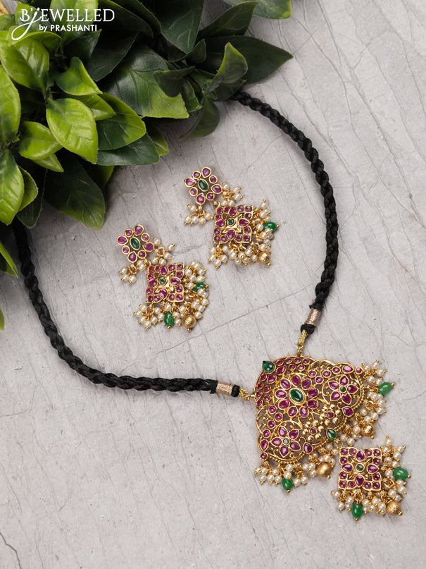 Black thread floral design necklace with kemp stone and pearl hangings