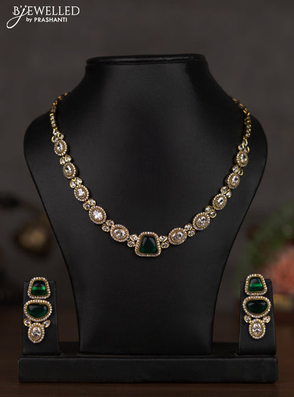 Necklace with emerald and cz stones in victorian finish