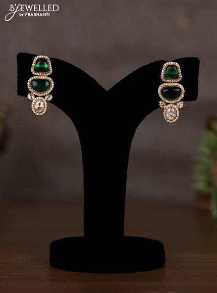 Necklace with emerald and cz stones in victorian finish