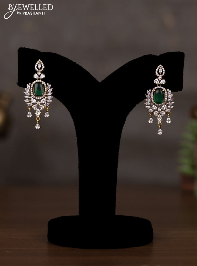 Necklace with emerald and cz stones in victorian finish