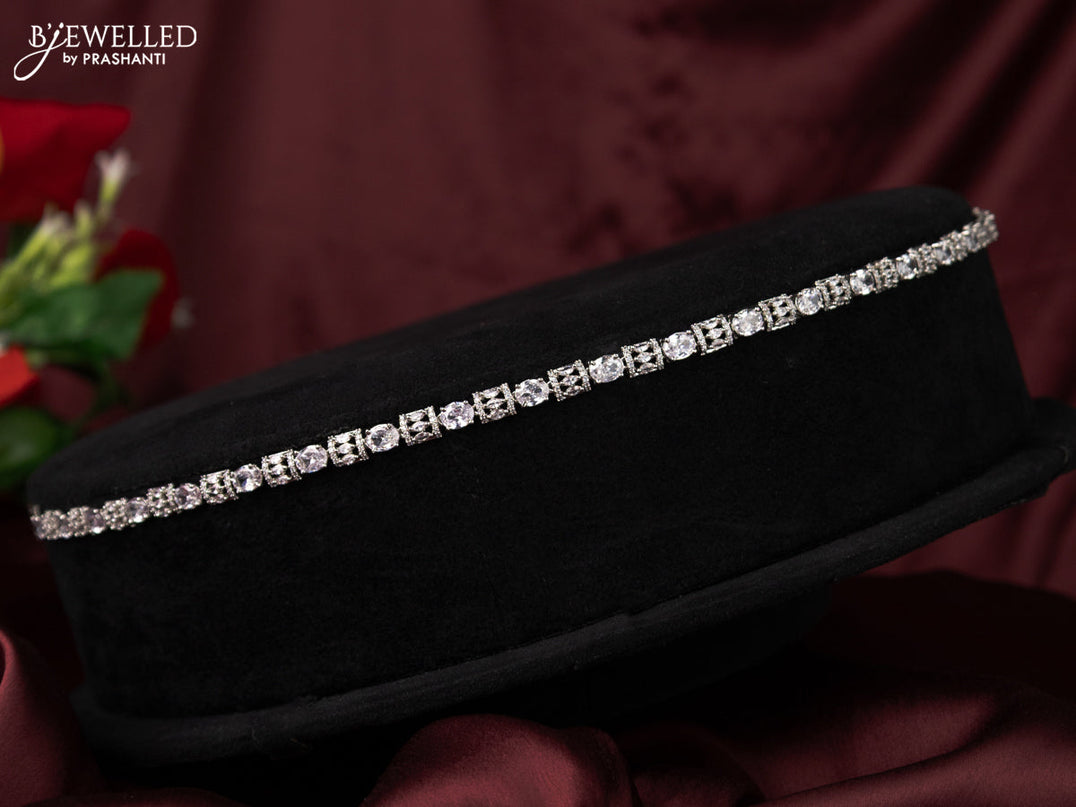 Zircon hip chain with simple design and cz stones