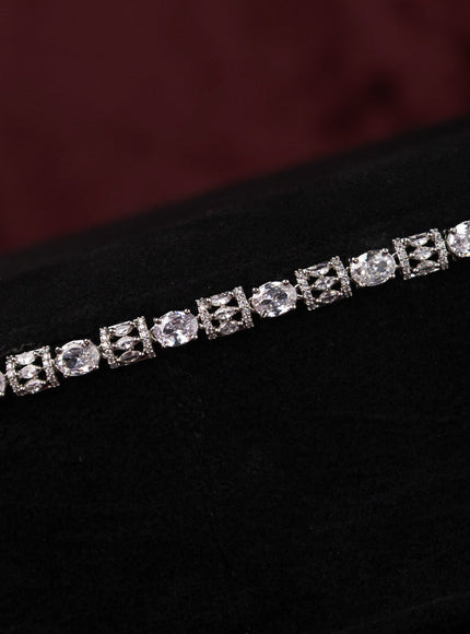 Zircon hip chain with simple design and cz stones