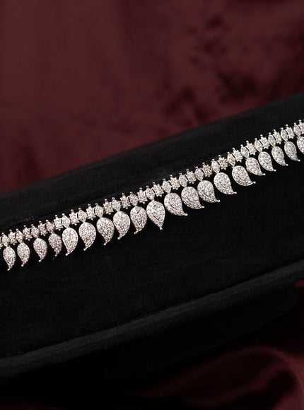 Zircon hip chain with manga pattern and cz stones