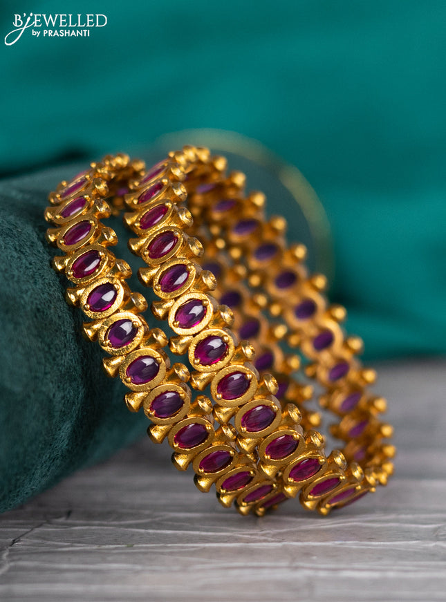 Antique bangle with pink kemp stones