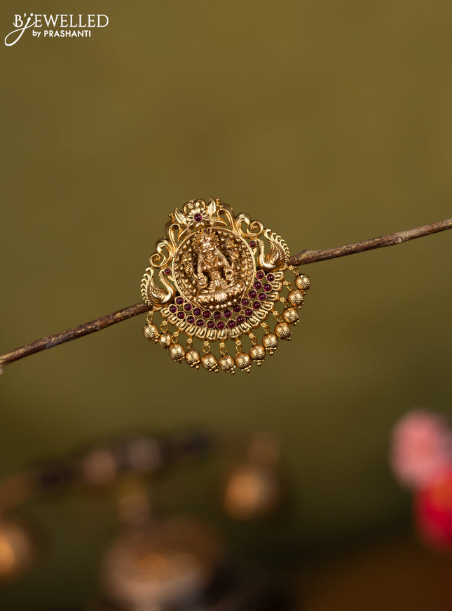 Antique jada billai lakshmi design with pink kemp stones and golden beads hanging