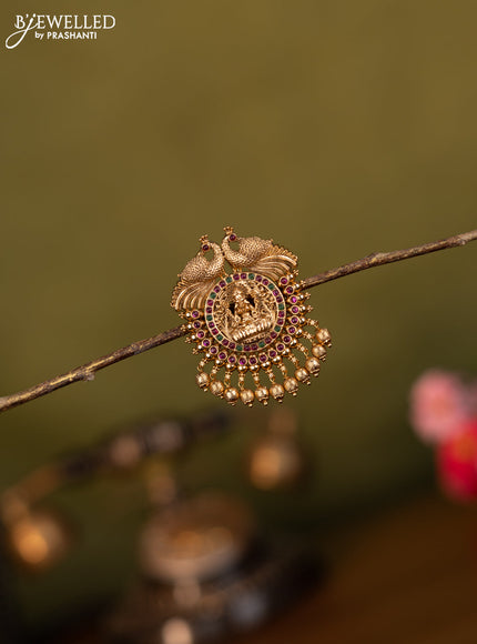 Antique jada billai lakshmi design with kemp stones and golden beads hanging