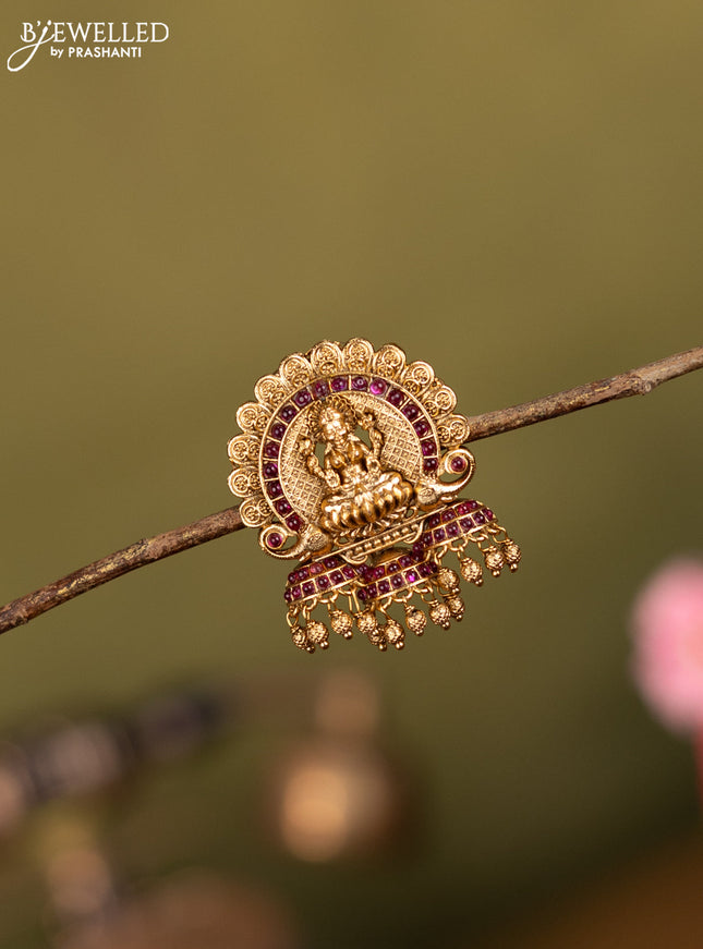 Antique jada billai lakshmi design with pink kemp stones and golden beads hanging