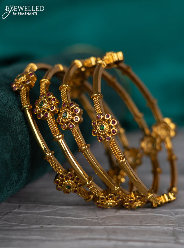 Antique bangle with kemp stones