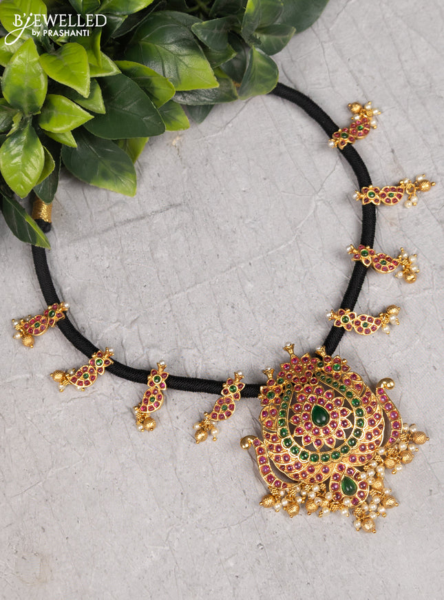 Black thread necklace manga pattern with kemp stones and pearl hangings without earrings