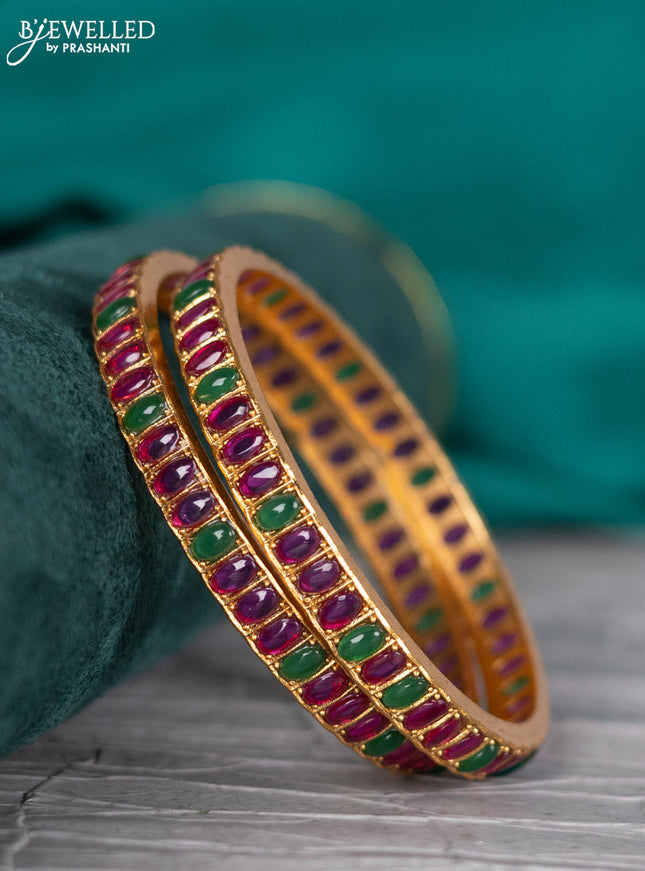 Antique bangle with kemp stones