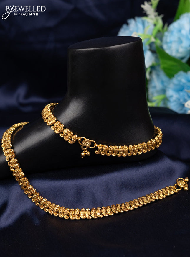 Antique anklet with simple design