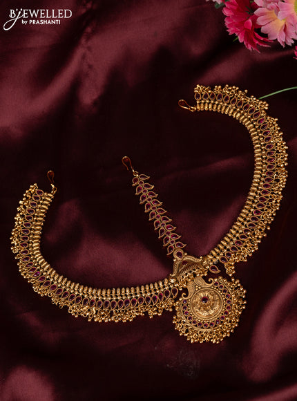 Antique maang tikka floral design with pink kemp and golden beads hangings