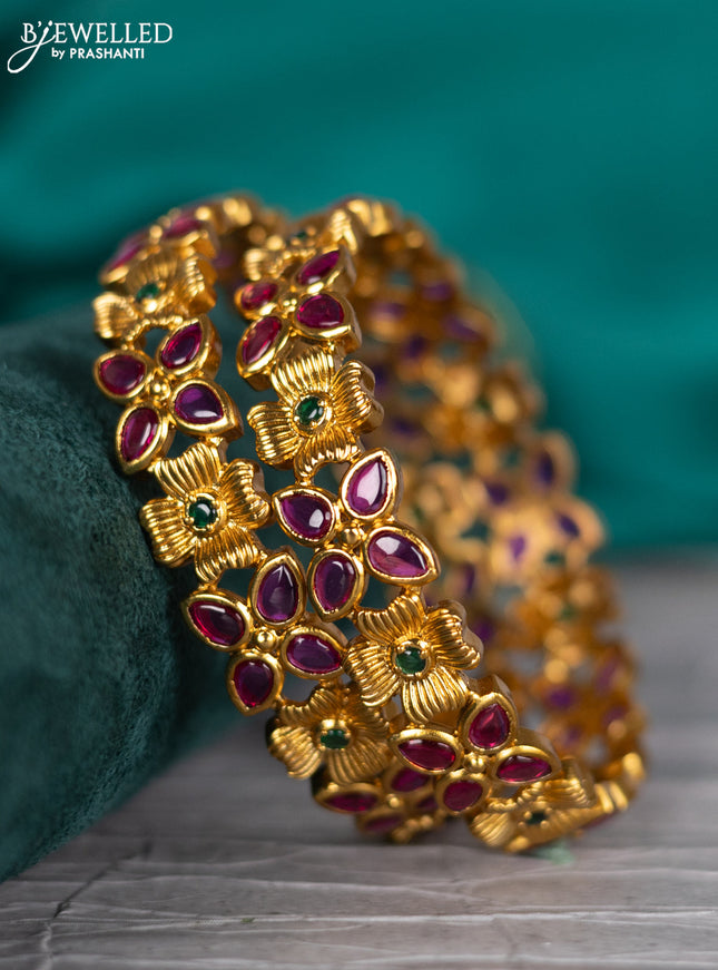 Antique bangle floral design with kemp stones