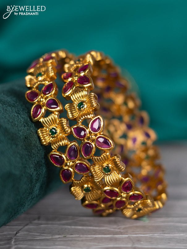 Antique bangle floral design with kemp stones