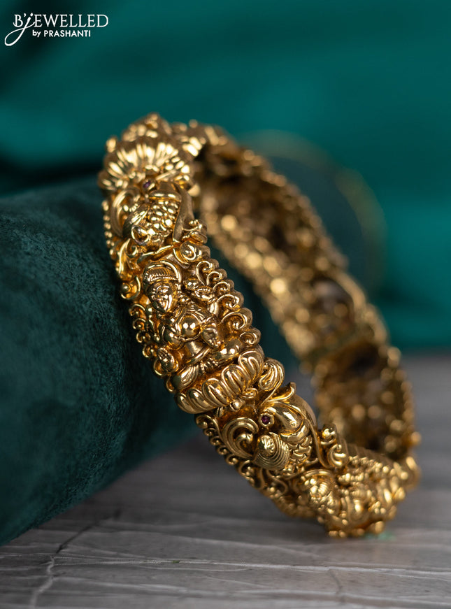 Antique bangle lakshmi design with kemp stones