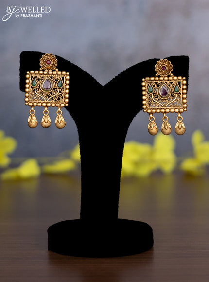 Pearl necklace floral design with kemp & cz stones and hanging