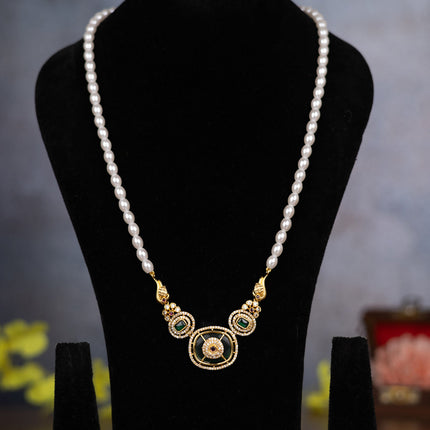 Collection image for: Pearl Jewellery by B'jewelled