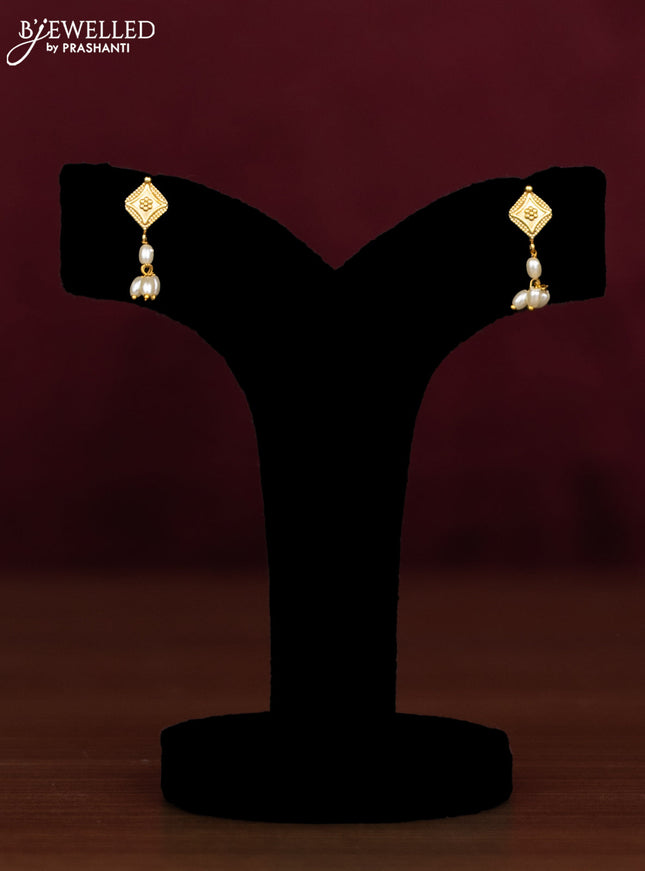 Antique guttapusalu necklace with pearl hangings