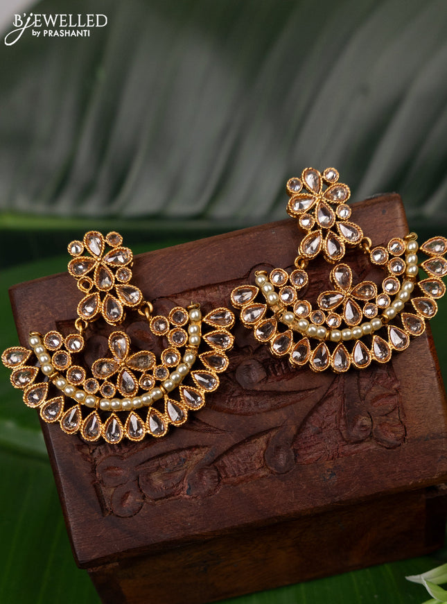 Antique earring with white stones pearls