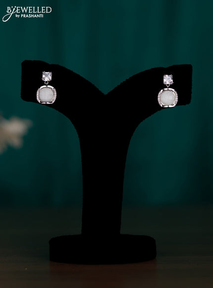 Zircon earring with cz stones