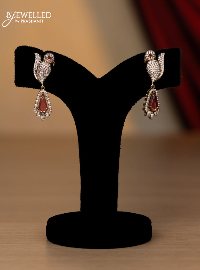 Necklace with parrot design baby pink and cz stones