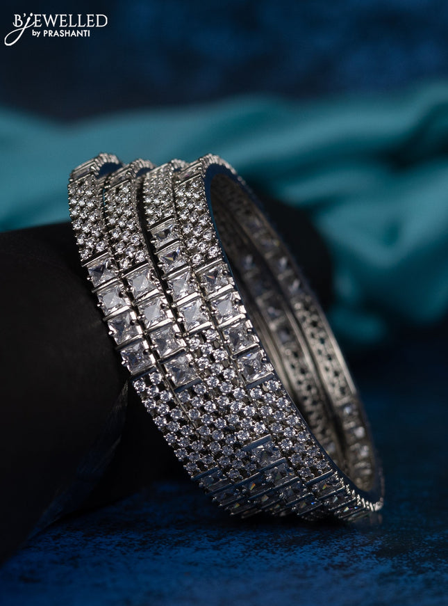 Zircon bangle with cz stones
