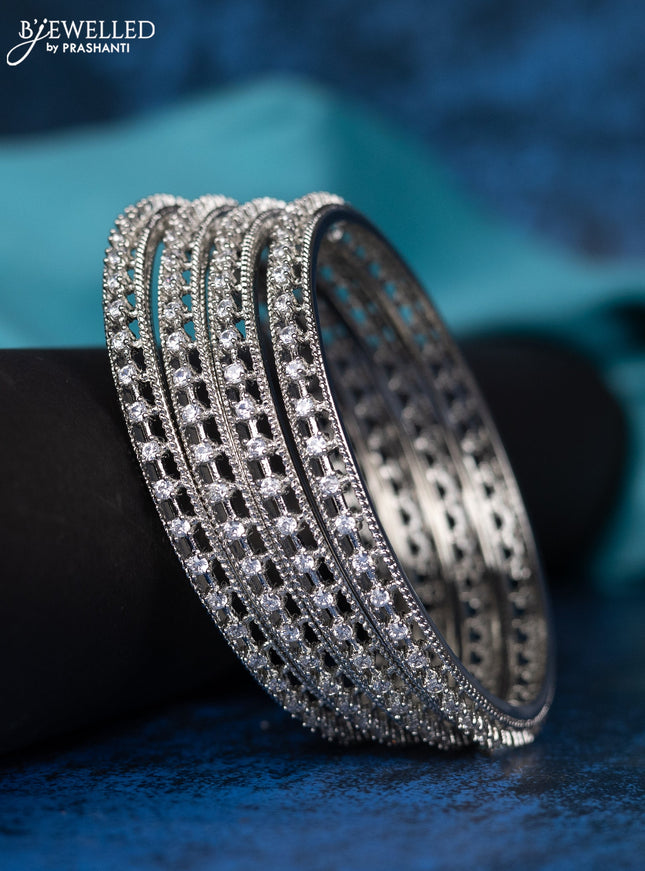 Zircon bangle with cz stones