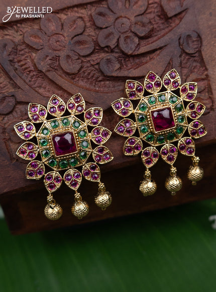 Antique earring with kemp stones and golden beads hanging