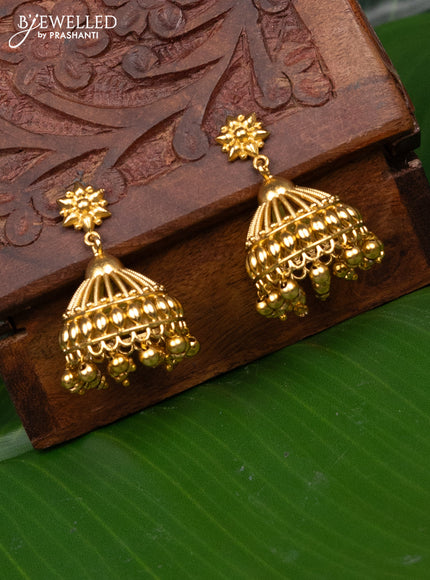 Antique jhunka with simple design and golden beads hanging