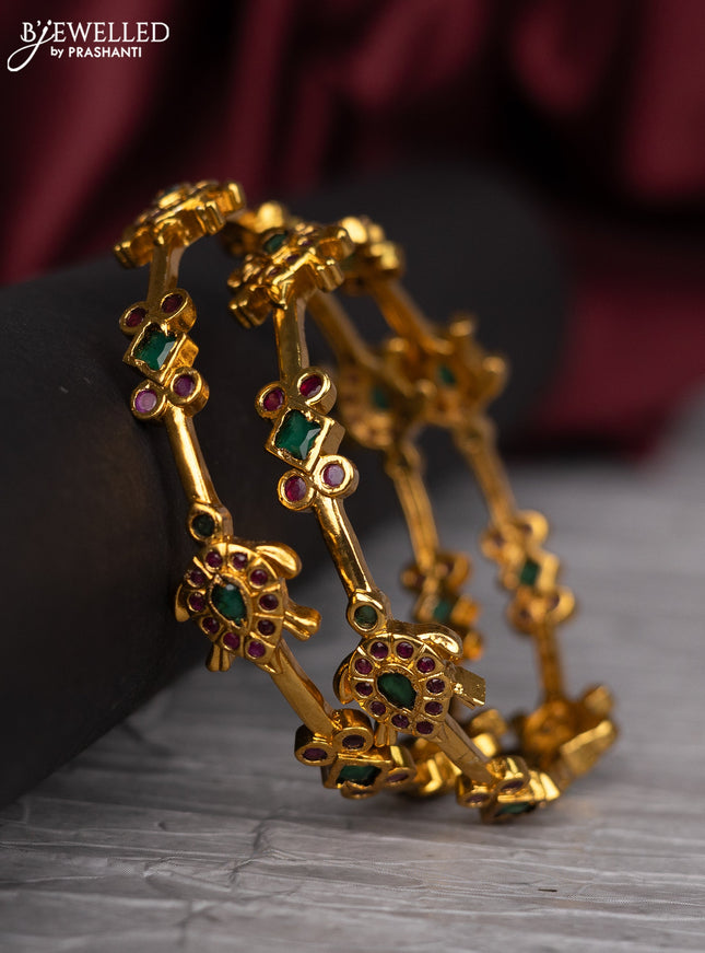 Antique bangle with kemp stones